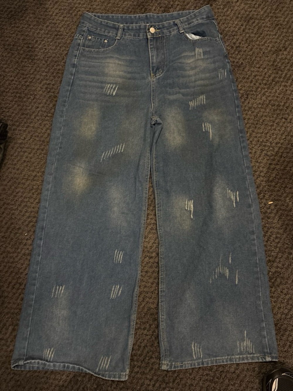 Amazon Men's Relaxed Wide-Leg Distressed Jeans - Blue